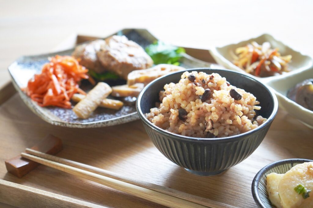 【コラム】夏は痩せやすい？太りやすい？