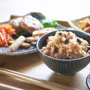【コラム】夏は痩せやすい？太りやすい？